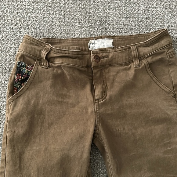 Free People pants w tapestry patches - Picture 4 of 7
